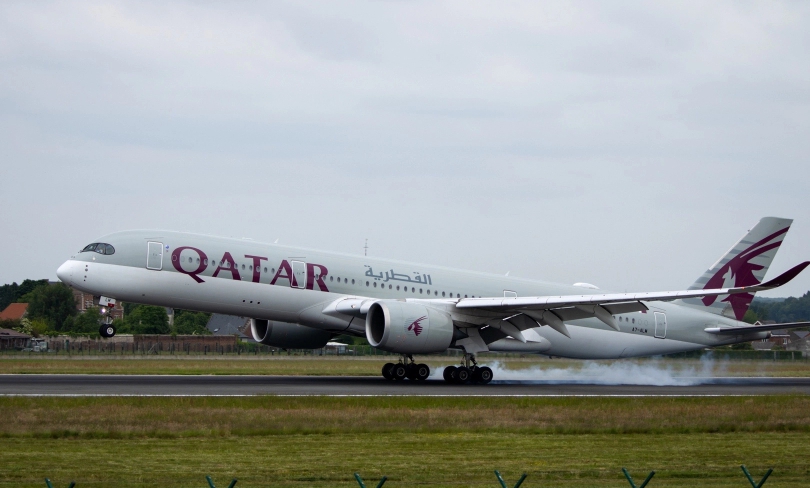 Qatar Airways Airbus A350 landing